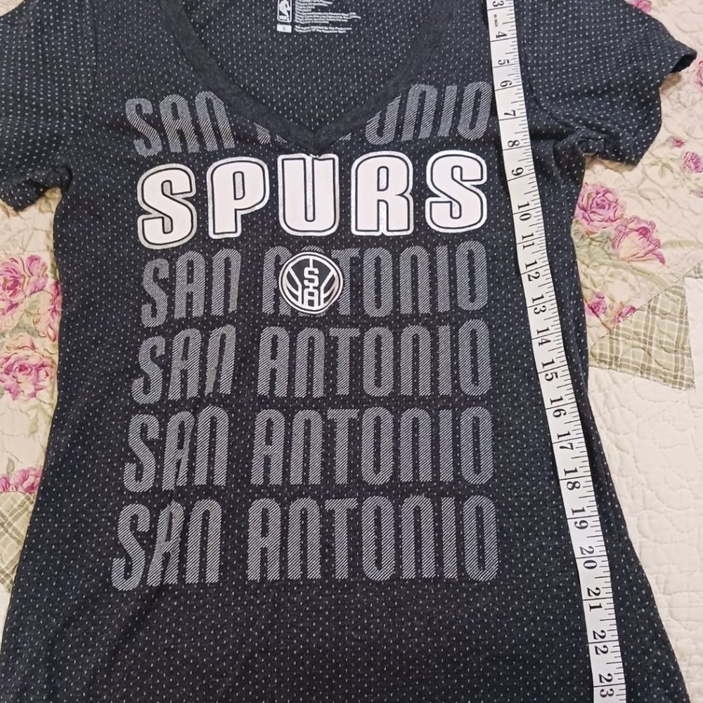 Spurs Shirt V-neck  NBA Love